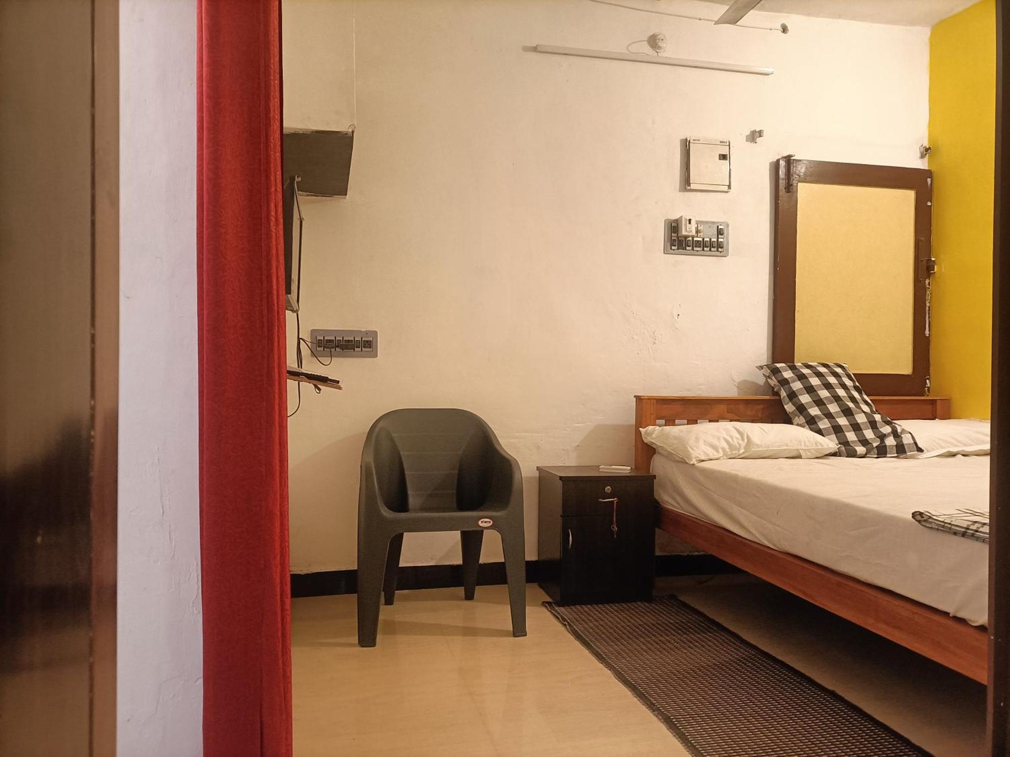 Nks Homestay Пондичери Екстериор снимка